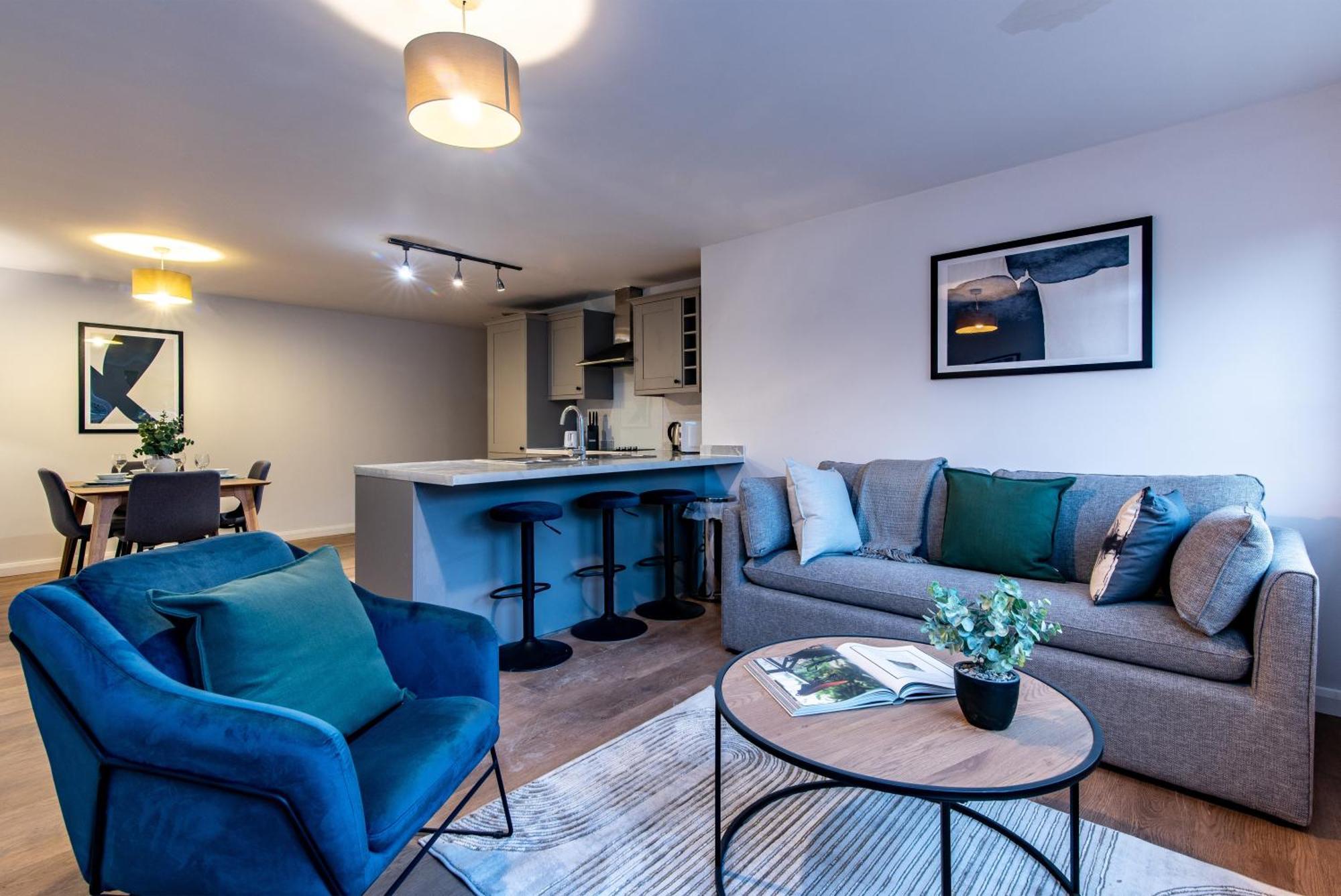 2br With Parking, Close To Centre Apartment