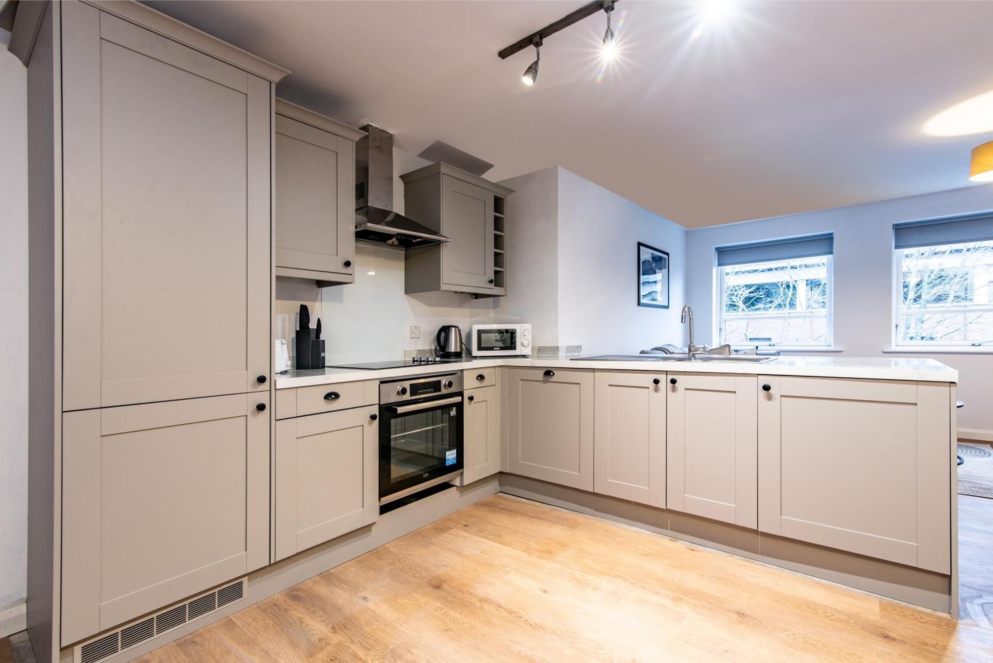 2br With Parking, Close To Centre Apartment York