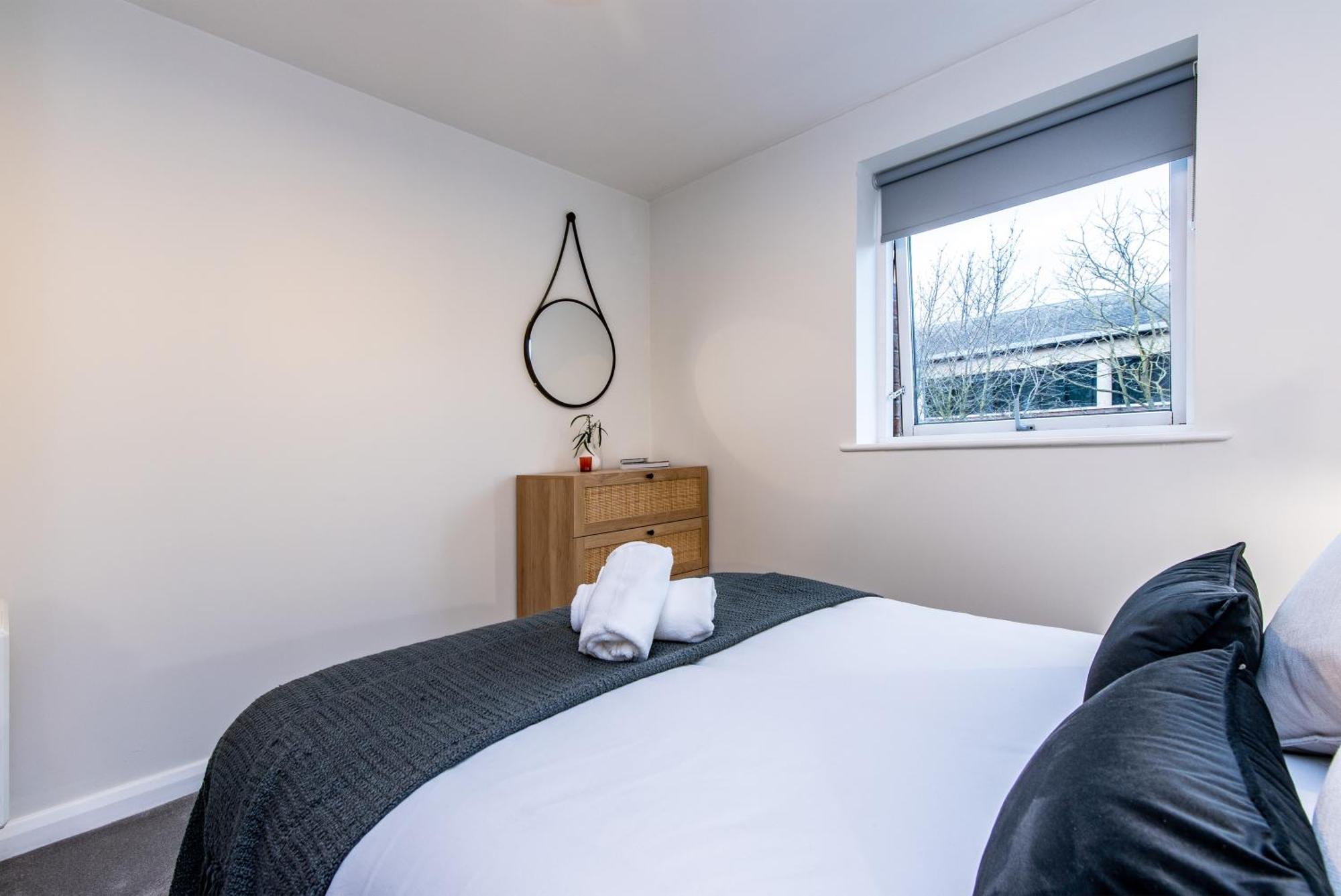 2br With Parking, Close To Centre York